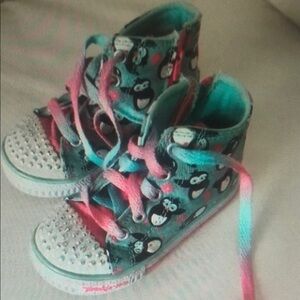 *3 Listings $40** Kids High-Top Skechers Light Up Sneakers with Penguin Design